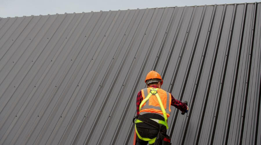 Professional metal roof installation services in Miami, FL
